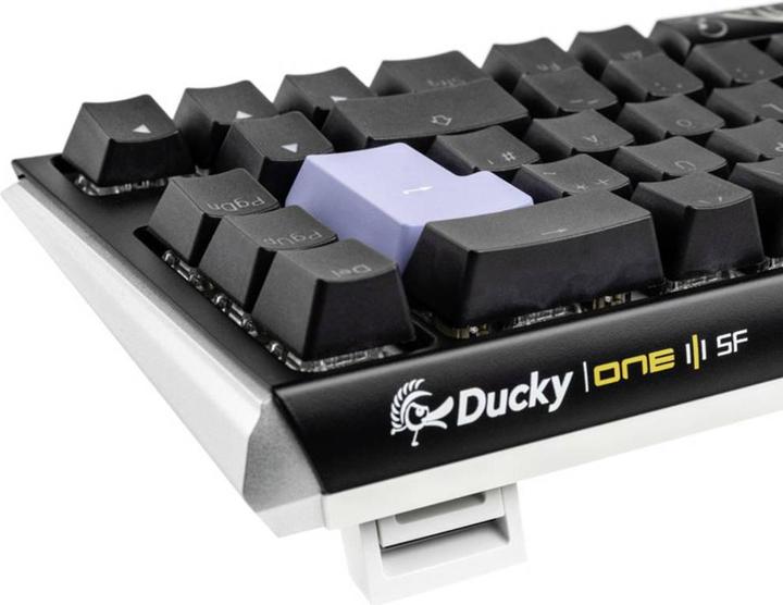 Produktbild Ducky One 3 Classic Black/White SF Gaming Tastatur, RGB LED - MX-Brown (DE, Kabelgebunden)