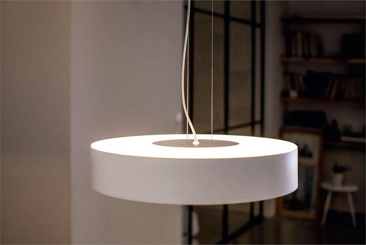 Image du produit Philips La base de Hue Fair (3000 lm)