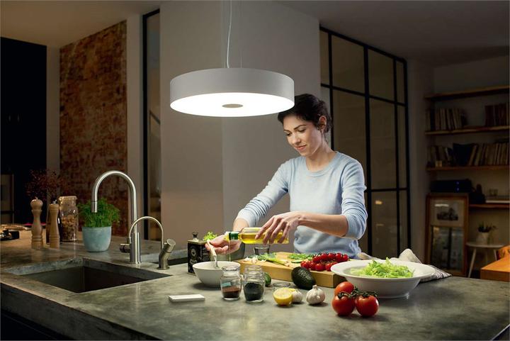 Image du produit Philips La base de Hue Fair (3000 lm)
