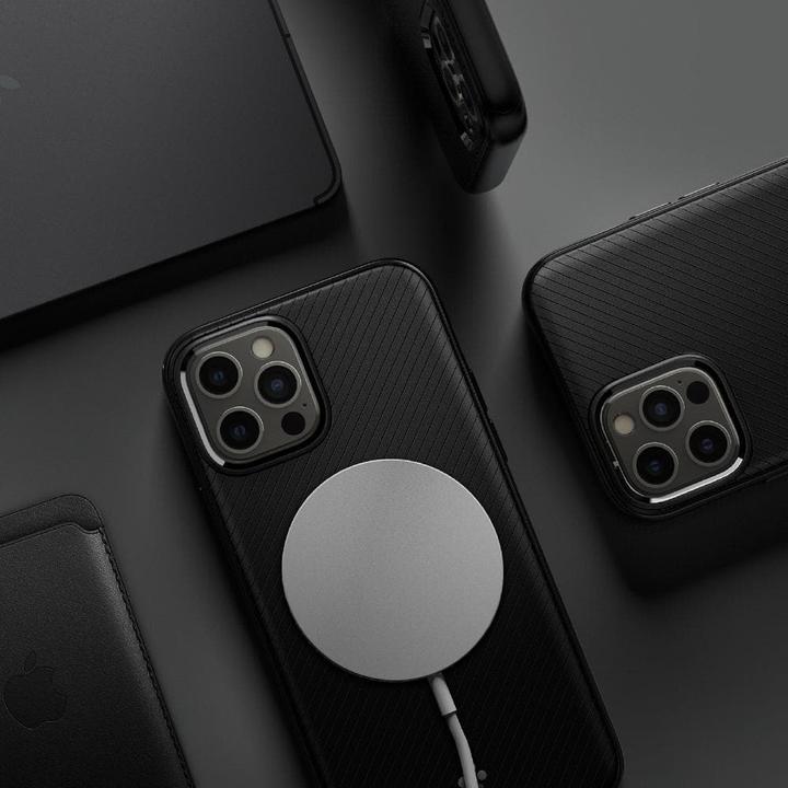 Produktbild Spigen Mag Armor (Apple iPhone 12, Apple iPhone 12 Pro)