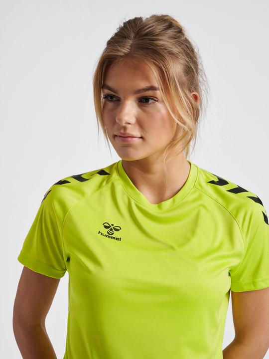 Actual product image hummel Core Xk Core Poly T-Shirt S/S Woman (XS)