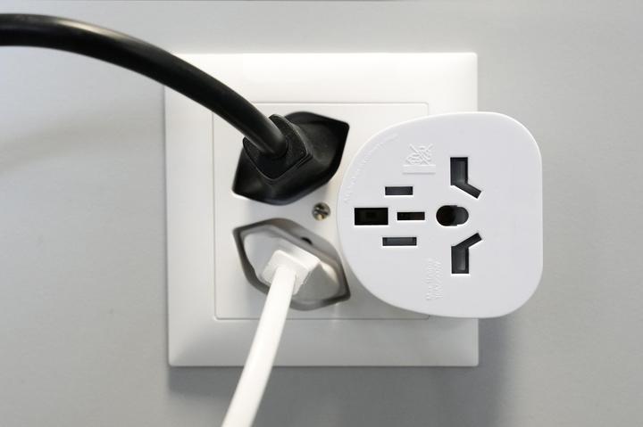 Produktbild Furber.power Reiseadapter