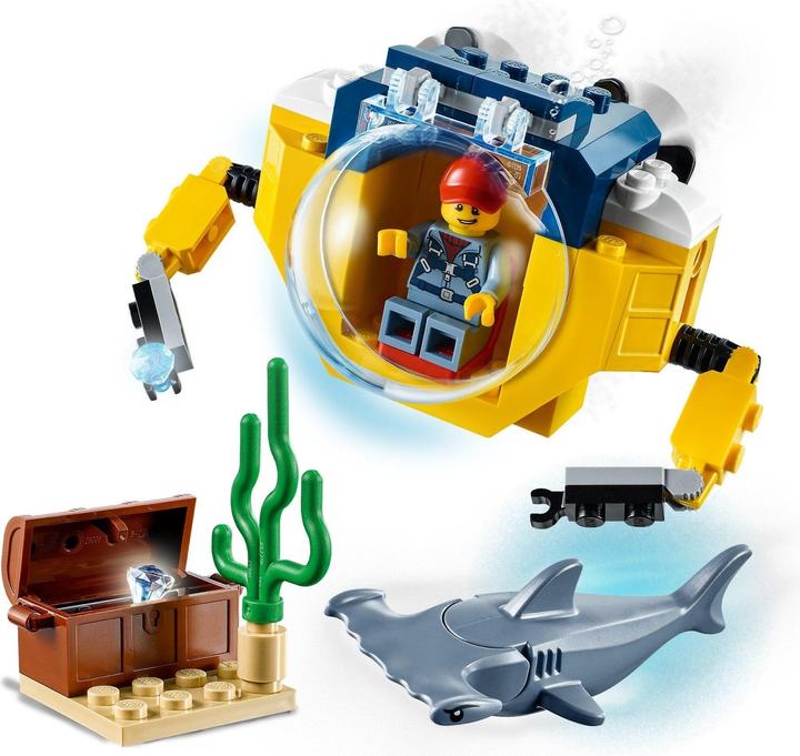 Actual product image LEGO Mini submarine for marine researchers (60263, LEGO City)