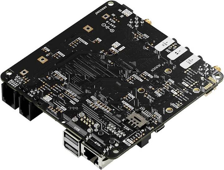 Actual product image Arduino ABX00043 Portenta Max Carrier