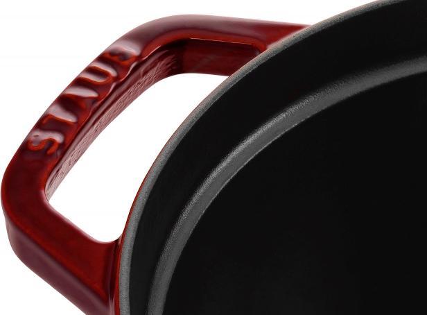 Produktbild Staub Bräter oval dunkelrot (29 cm, Bräter + Schmortopf, Gusseisen)