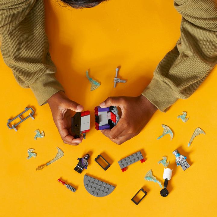 Image du produit LEGO Jeu de bataille : Zane contre Nindroid (71731, LEGO Ninjago)