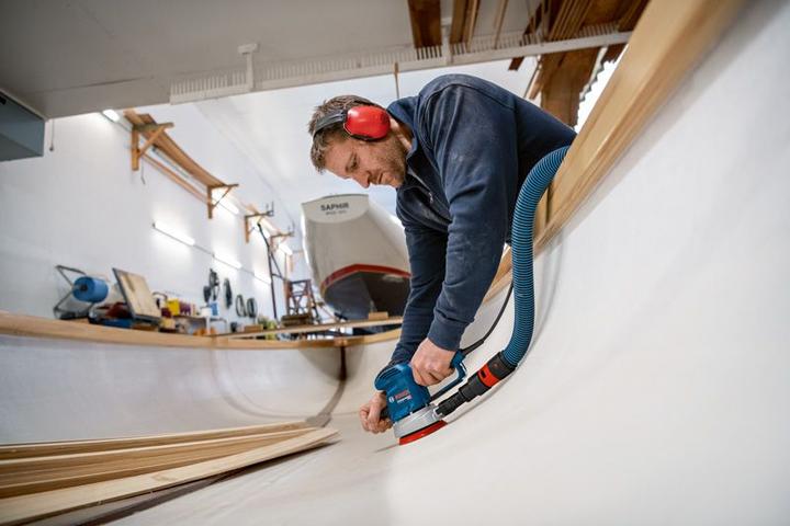 Actual product image Bosch Professional Random orbital sander GEX 34-125, sanding disc, 1 x paper dust bag, 1 x dust extraction pad. (Eccentric grinder, 340 W)