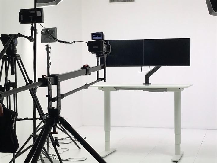 Actual product image Multibrackets M Deskmount (Table, 28")