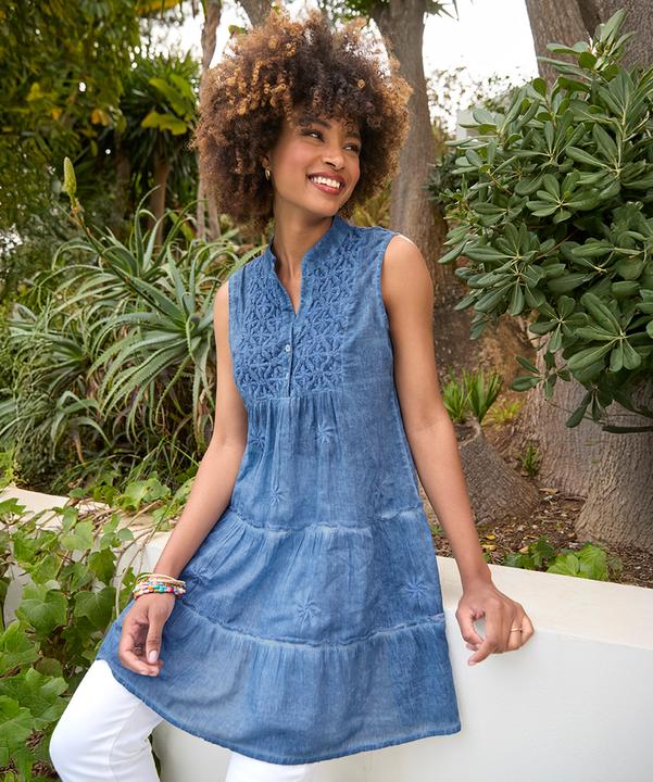Produktbild Joe Browns Floral Embroidered Sleeveless Tunic (40)