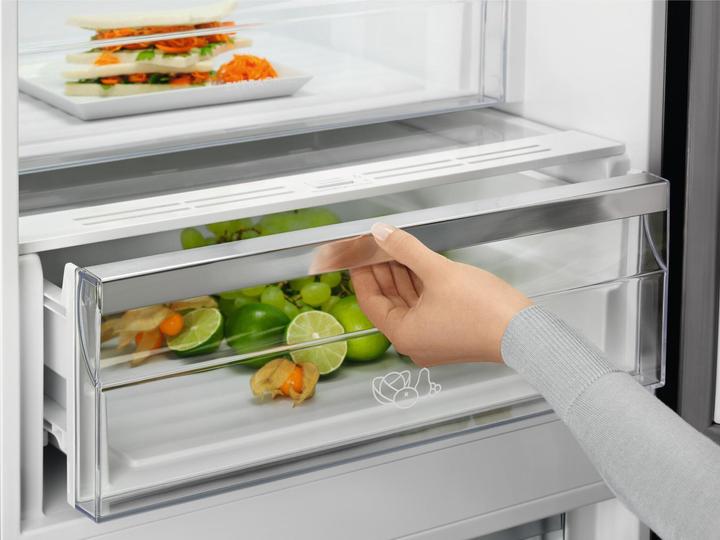 Produktbild Electrolux REFRIGERATOR LNT7ME32M1 ELX (330 l)