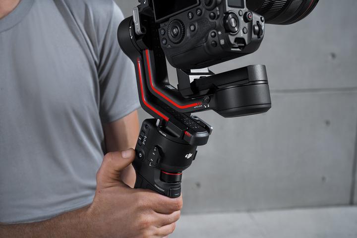 Immagine prodotto DJI RS 3 (Fotocamera di sistema, 3 kg)