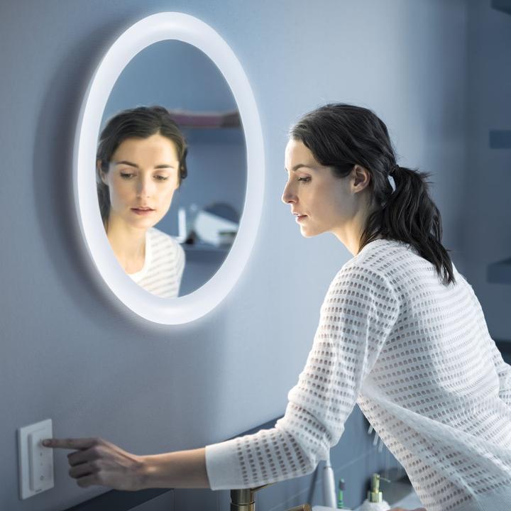 Produktbild Philips Hue myBathroom Adore Basis BT (2400 lm)