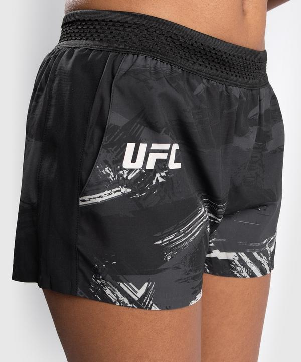 Image du produit UFC | Venum Authentic Fight Week 2.0 Training Short - For Women (L)
