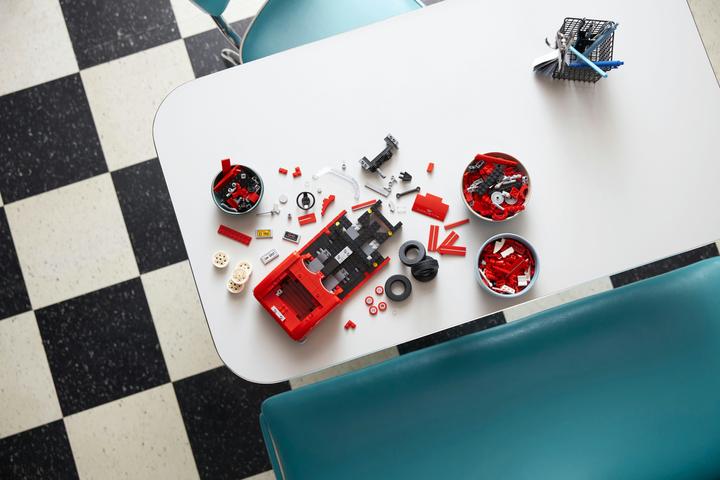 Image du produit LEGO Icônes Corvette (10321, LEGO Icons)