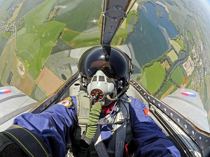 Produktbild Smartbox Pilot für 1 Tag in Tschechien: 20-minütiger Flug in einem MIG-15 Jet (1 Pers.)