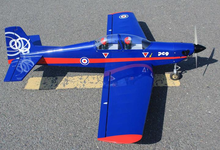 Productafbeelding Seagull Models ( SG-Models ) Pilatus PC-9 "UK-Airforce" 10cc blau/rot (Aerobatics)