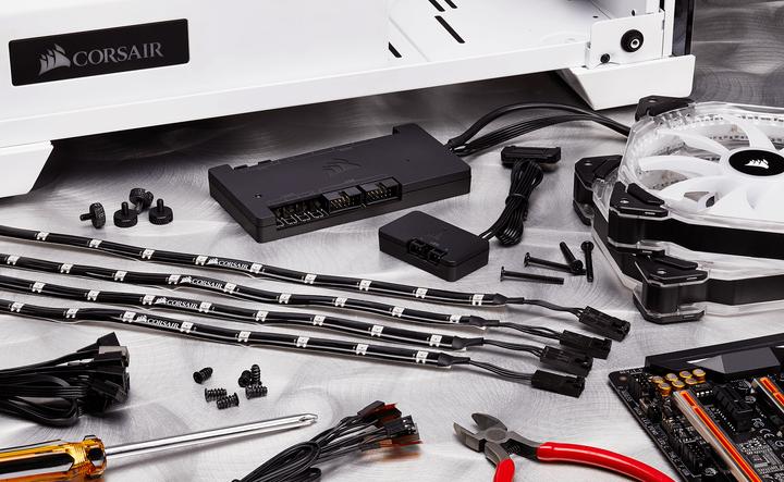 Actual product image Corsair Commander Pro (6 Fan)