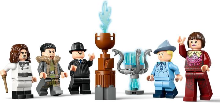 Actual product image LEGO Triwizard Tournament: The Arrival (76440, LEGO Harry Potter, LEGO Rare Sets)
