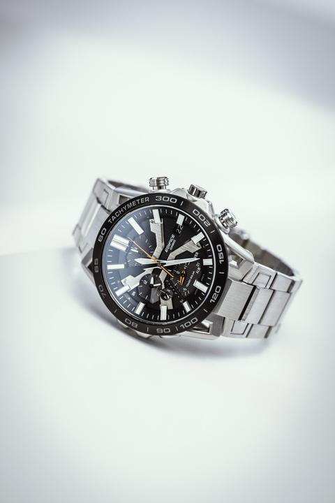 Produktbild Casio Edifice EQB-2000DB-1AER (Analoguhr, Chronograph, 48 mm)
