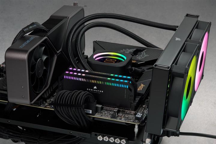 Produktbild Corsair Dominator Platinum RGB (2 x 16GB, 7200 MHz, DDR5-RAM, DIMM)