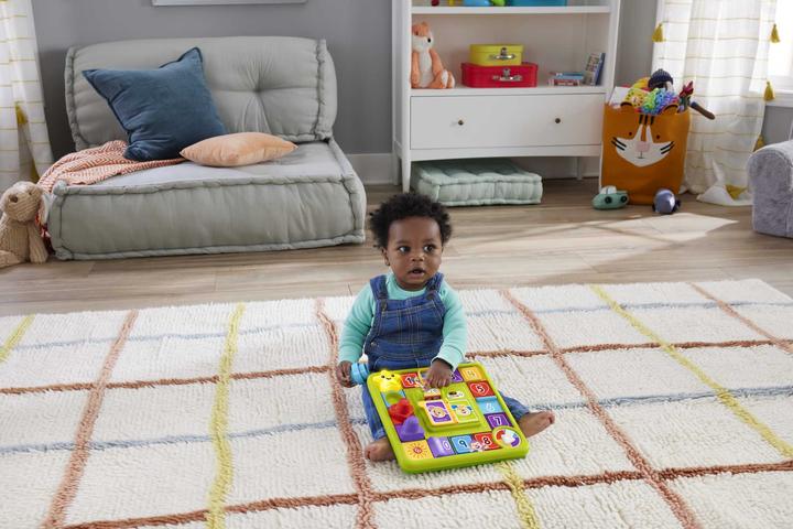 Actual product image Fisher-Price Learning fun motor skills board (D)