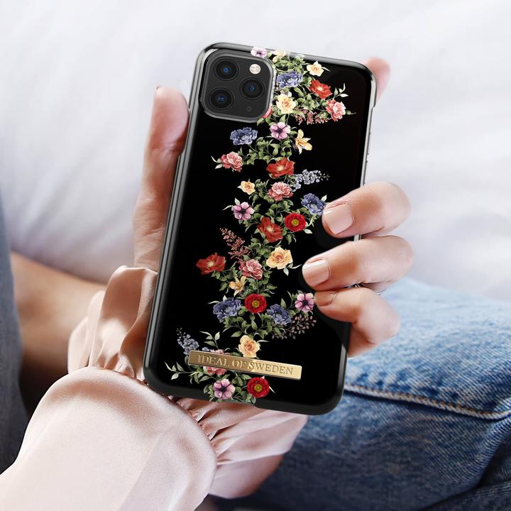 Produktbild iDeal Of Sweden Dark Floral (Apple iPhone 11 Pro)