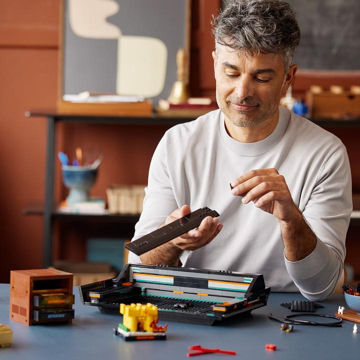Actual product image LEGO Atari 2600 (10306, LEGO Rare Sets, LEGO Icons)