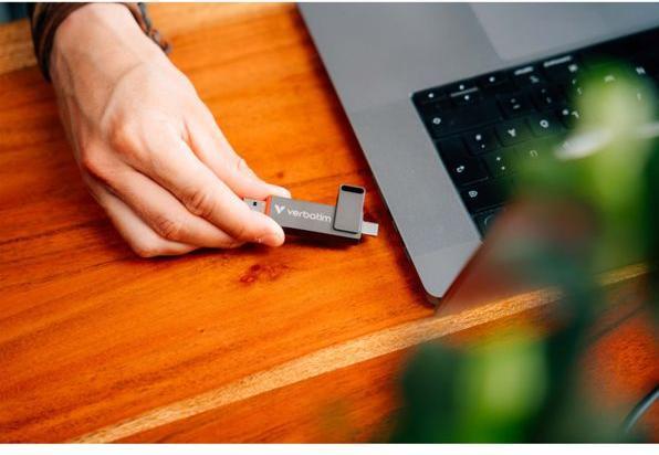 Actual product image Verbatim Dual QuickStick (256 GB, USB 3.2)