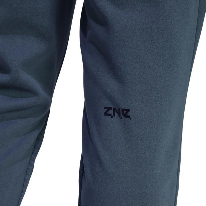 Produktbild adidas Z.N.E Winterized Jogginghosen (M)