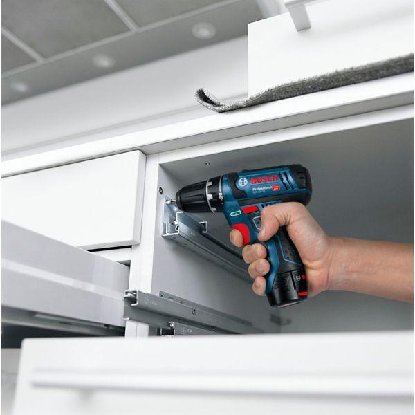 Produktbild Bosch Professional Akku-Bohrschrauber GSR 12V-15, 2 x Akku GBA 12V 2.0Ah, Handwerkerkoffer (Akkubetrieb)