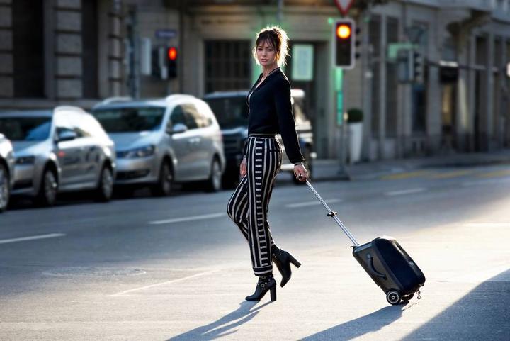 Image du produit Micro Luggage Eazy Black (22 l, M (50 - 90l))