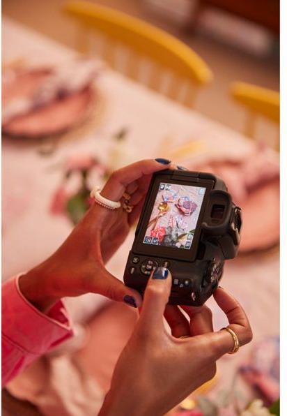 Produktbild Canon EOS R50 (24.20 Mpx, APS-C / DX)