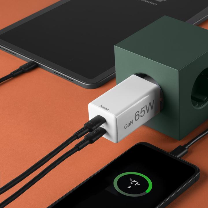 Actual product image Hama Fast charger, GaN, 2x USB-C, PD/Qualcomm®, mini charger, 65 W, white (65 W)