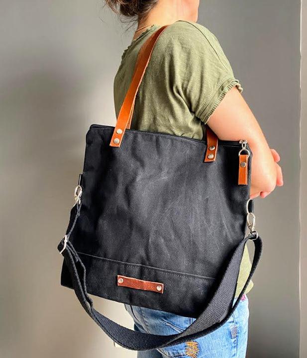 Immagine prodotto Only-Bags.Store Borsa in tela cerata in colore NERO CARBONE
