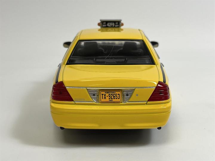 Actual product image Greenlight Collectibles Greenlight 84173 Creed 1999 Crown Victoria Philly Taxi 1:24 Scale Diecast Model