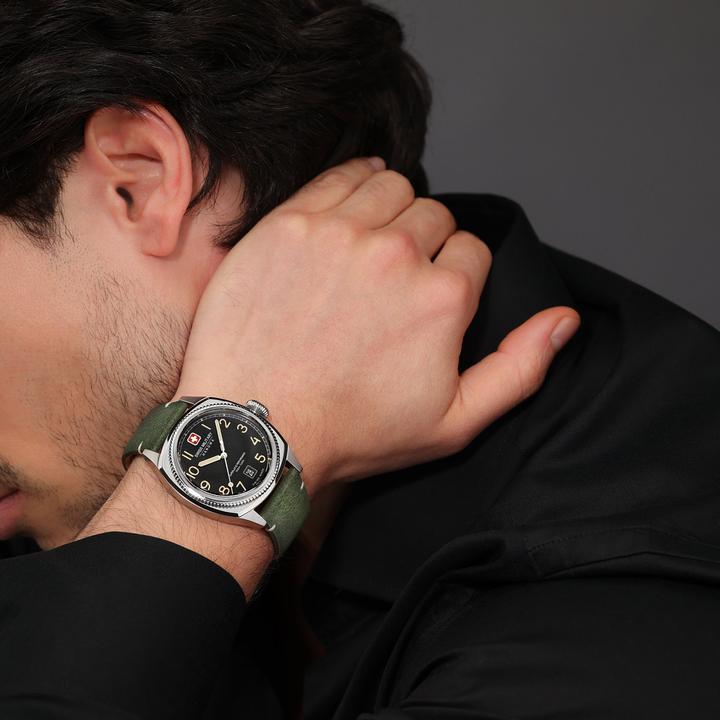 Actual product image Swiss Military Hanowa Condor (Watch with gemstone, 41 mm)