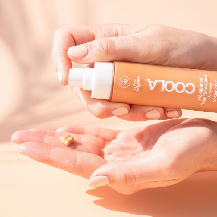 Actual product image Coola Suncare Rösilliance (Golden hour, Light/Medium, Gold Tint, Medium/Dark)