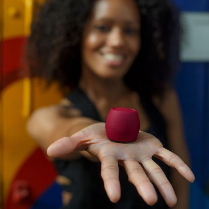 Actual product image Boompods Zero Bluetooth® Speaker Handsfree, Shockproof, Waterproof Burgundy (5 h, Rechargeable battery operated)