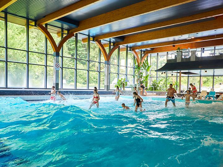 Actual product image Smartbox 1 journée au parc aquatique Alpamare et spa pour 2 adultes (2 pers.)