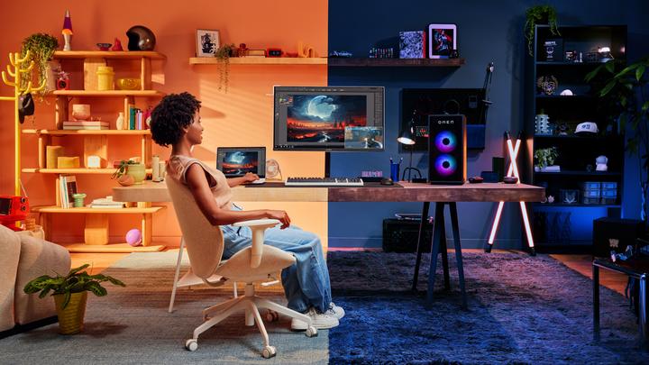 Actual product image HP OMEN Transcend 31.5 inch UHD 240Hz OLED Gaming Monitor - OMEN Transcend 32 (3840 x 2160 Pixels, 31.50")