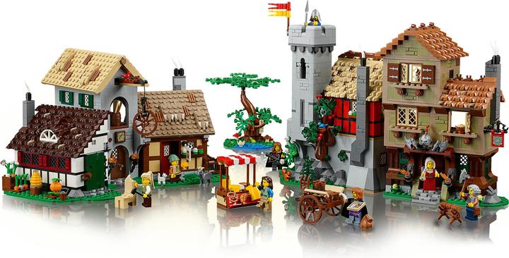 Image du produit LEGO Place de la ville médiévale (10332, LEGO Icons, LEGO difficiles à trouver)