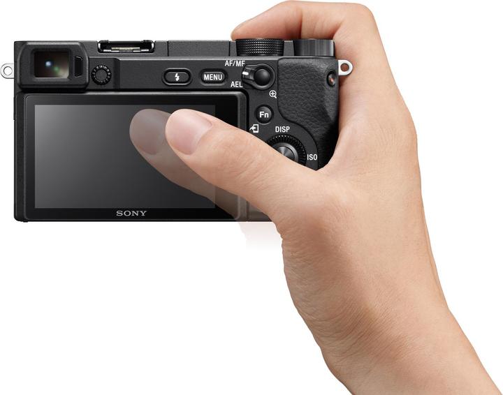 Image du produit Sony Alpha 6400 Kit (18 - 135 mm, 24.20 Mpx, APS-C / DX)