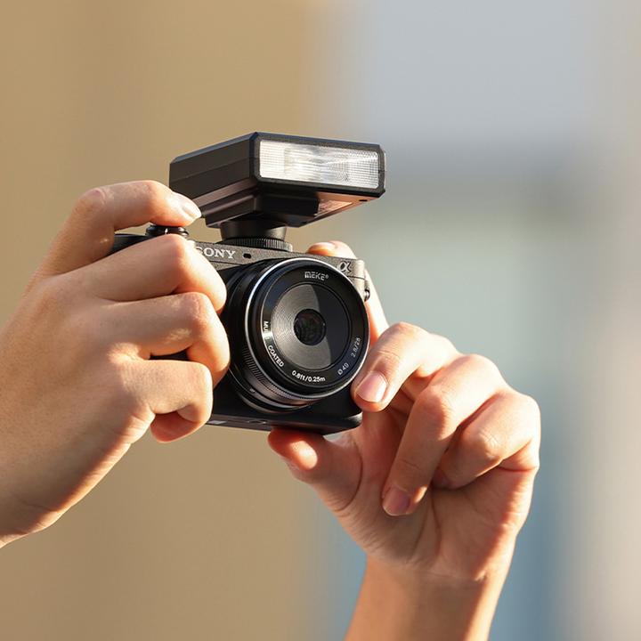 Productafbeelding Ulanzi F12 (Bevestigbare flitser, Panasonic, Olympus, Sony, Nikon, Canon)