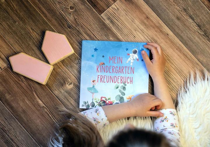 Produktbild Mein Kindergarten Freundebuch (Deutsch, Yuna, 2022)
