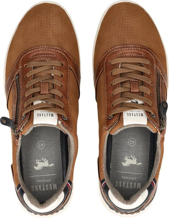 Actual product image Mustang Sneaker (40)