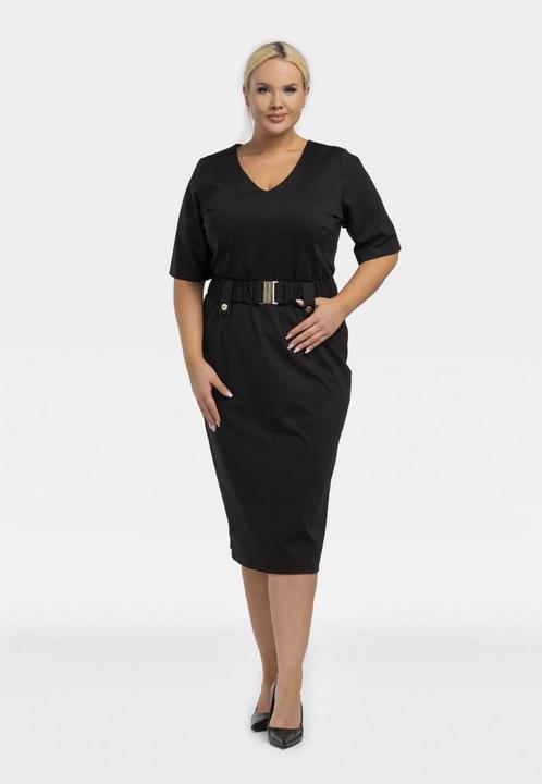 Karko Plus-Size Kleider model