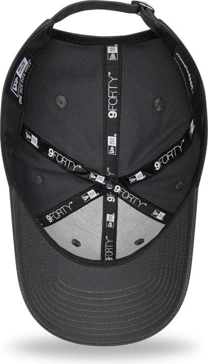 Actual product image New Era 9Forty Nickelodeon Daggett Beaver
