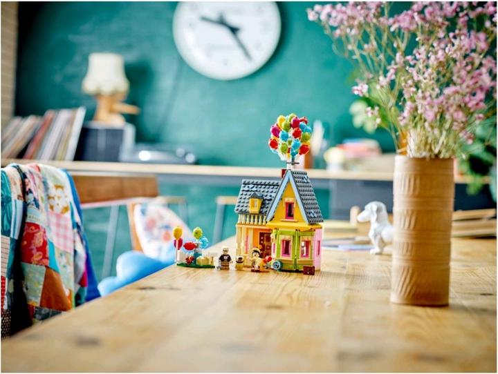Immagine prodotto LEGO La casa di Carl da "Upstairs (43217, LEGO Disney)