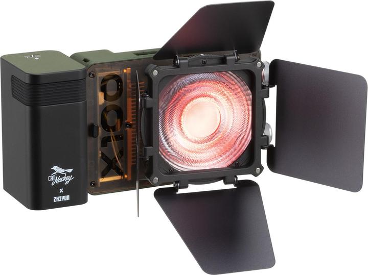 Produktbild Zhiyun MOLUS X100RGB - LED Light with EUR plug (Videoleuchte)