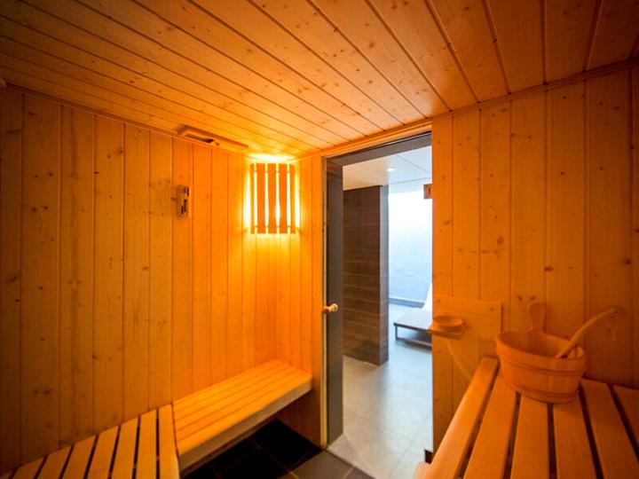 Immagine prodotto Smartbox 1 notte in un hotel 4* a Losanna con accesso al centro fitness (2 pers.)